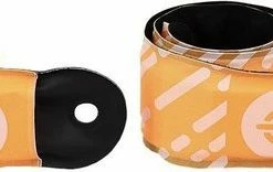 Uitgang ⭐ Merkloos Led Klapband Set 2 | Led Sport Armband |Hardloop Verlichting | Magnetische Led-klip Inclusief Batterij | Zichtbaar In Het Donker | Reflecterende Band |Hond Uitlaten | Hondenlamp | Armlamp | Arm Licht | Loop Lichtje | Looplicht - Geel / Oranje ????